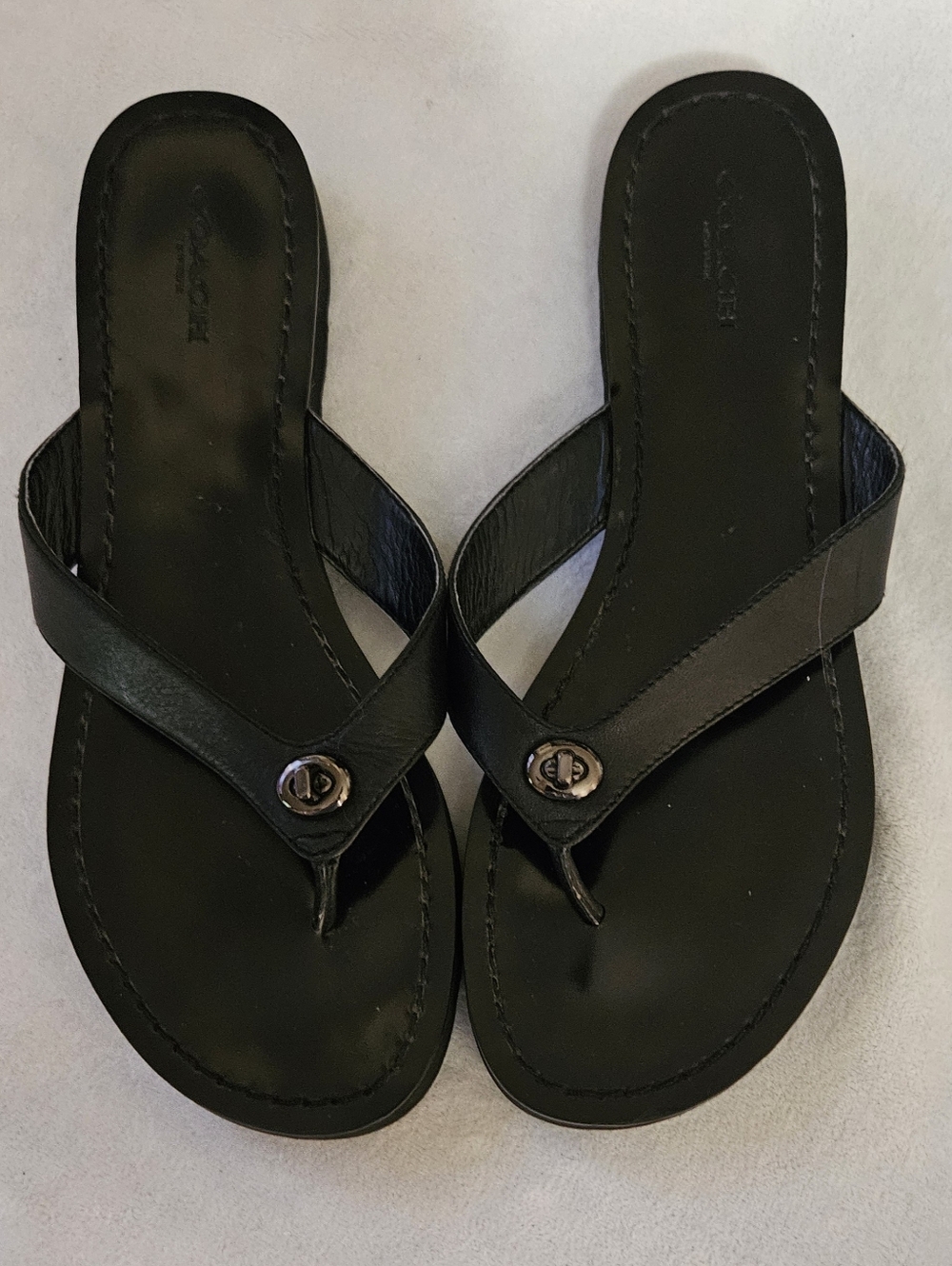 Coach Black Leather Shelly Sandals  Flip Flops Flats Slip On Size 8 EUC